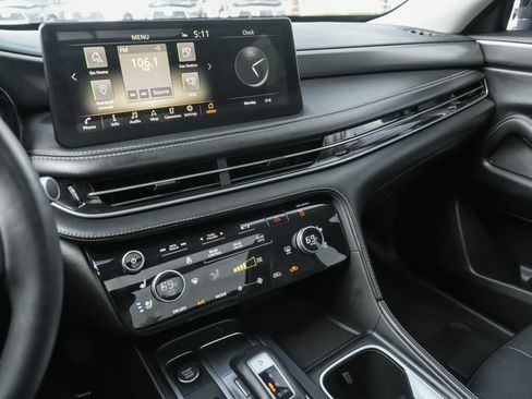 Used 2023 INFINITI QX60 Luxe w/ Cargo Package FWD image 11