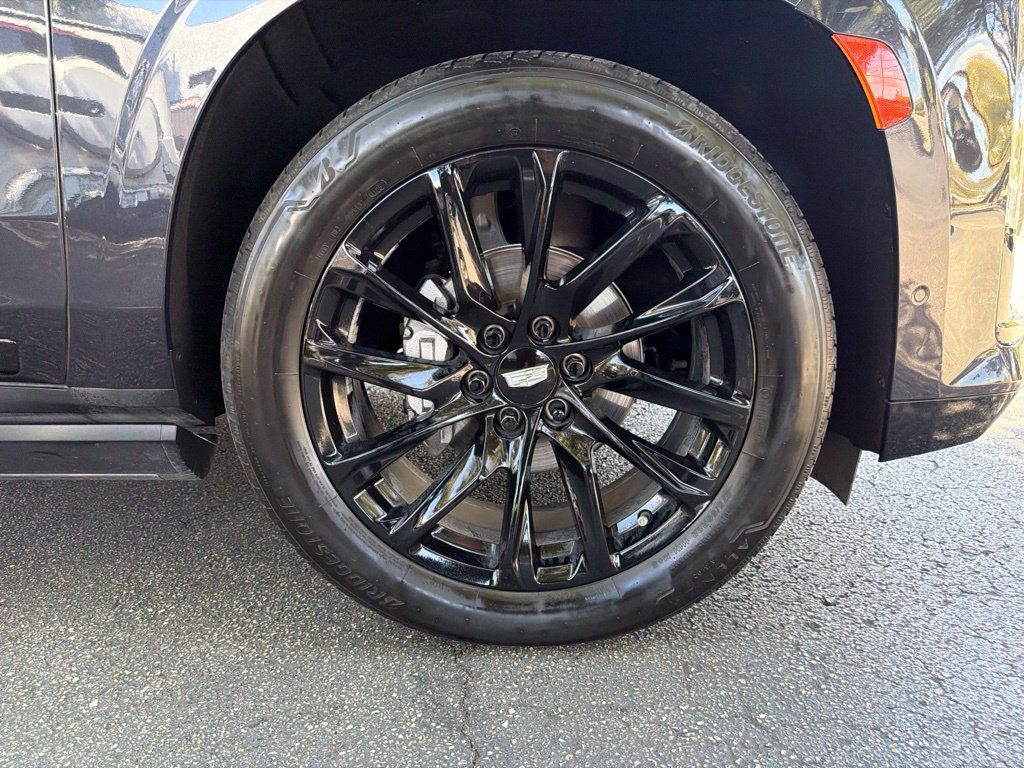 Used 2023 Cadillac Escalade Sport w/ LPO, ONYX Package AWD/4WD image 9