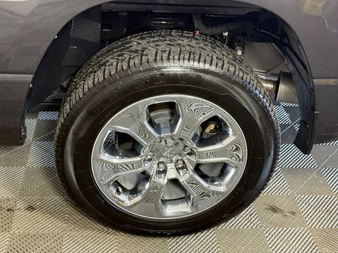 Used 2021 RAM 1500 Big Horn image 9