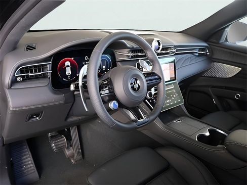 New 2025 Maserati Grecale Modena image 19