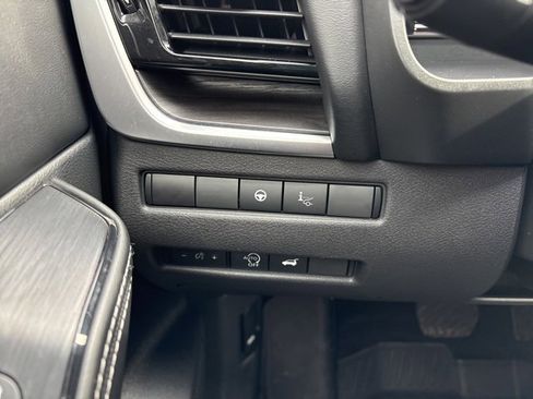 Used 2023 Nissan Rogue Platinum w/ Platinum Premium Package image 7