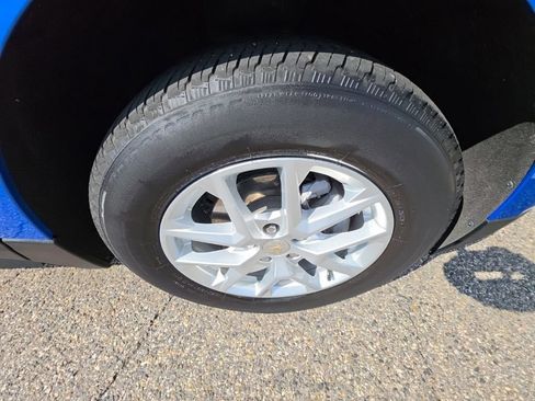 Used 2024 Chevrolet Equinox LT AWD/4WD image 37