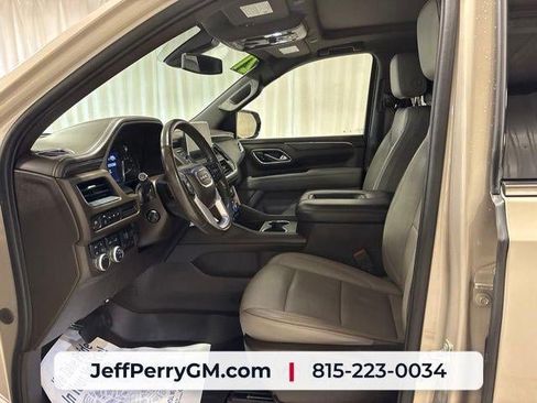 Used 2021 GMC Yukon SLT w/ SLT Luxury Plus Package AWD/4WD image 13