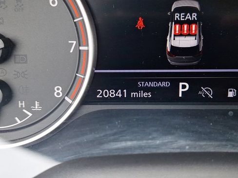 Certified 2024 Nissan Rogue SV FWD image 13