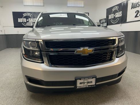 Used 2019 Chevrolet Suburban LT AWD/4WD image 2