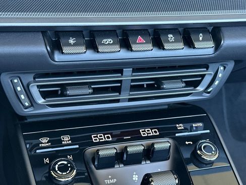 Used 2024 Porsche 911 Carrera 4S image 25