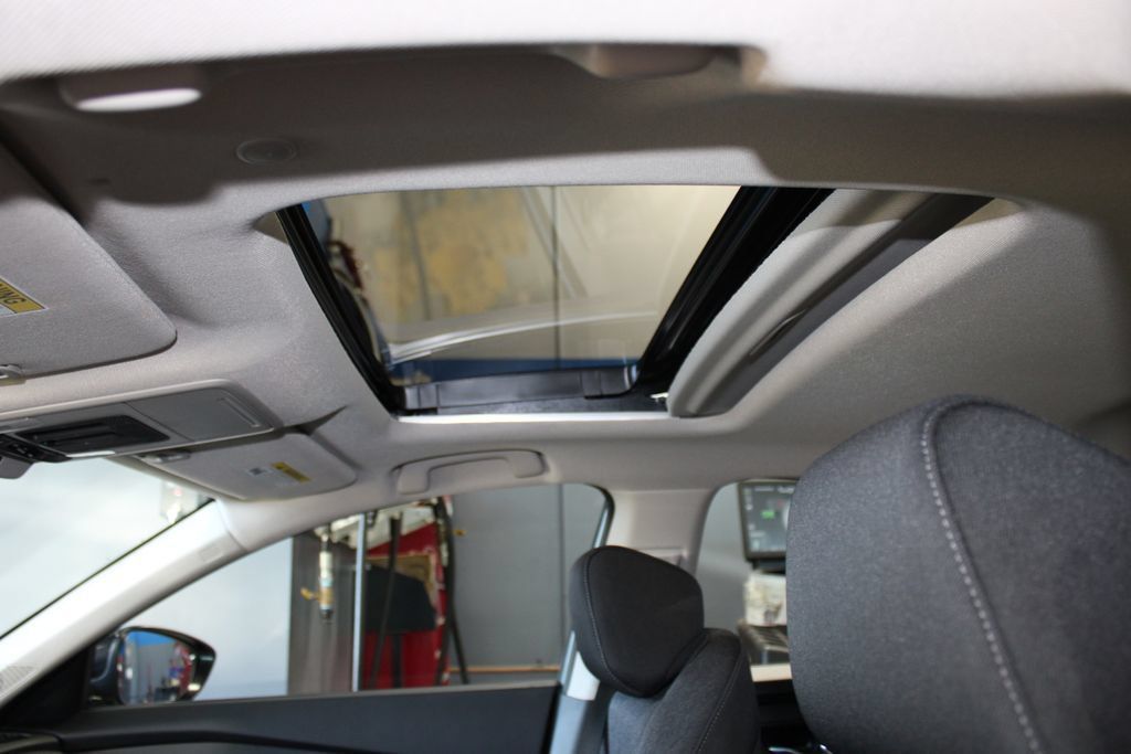 Certified 2025 Honda Accord SE image 22