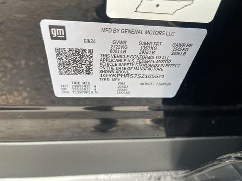 Certified 2025 Cadillac XT6 Sport w/ Platinum Package AWD/4WD image 33