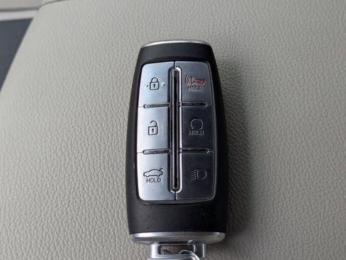 Used 2023 Genesis G70 3.3T RWD image 30