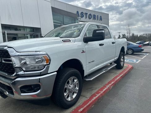 Used 2024 RAM 2500 Big Horn w/ Off Road Package image 8