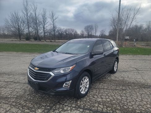 Used 2018 Chevrolet Equinox LS image 1