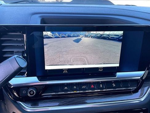 Used 2022 Chevrolet Silverado 1500 LT Trail Boss w/ Protection Package image 18