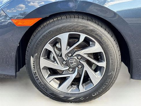 Used 2018 Honda Civic EX image 34