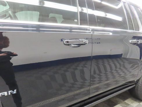 Used 2025 Chevrolet Suburban High Country image 39