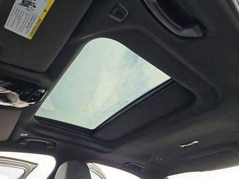 New 2026 BMW i5 eDrive40 w/ Convenience Package image 30