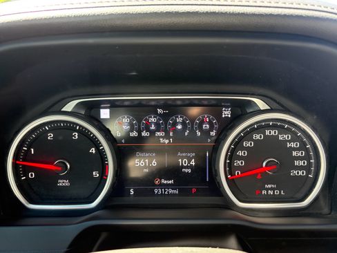 Used 2022 Chevrolet Silverado 3500 High Country AWD/4WD image 25