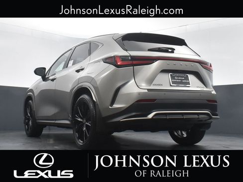 Used 2025 Lexus NX 350 F Sport w/ Accessory Package (2T) AWD/4WD image 17