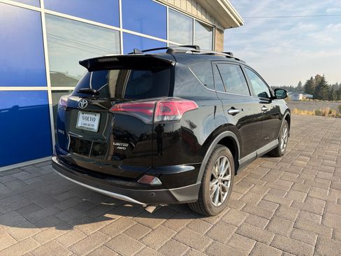 Used 2016 Toyota RAV4 Limited w/ Advanced Technology Package AWD/4WD image 7