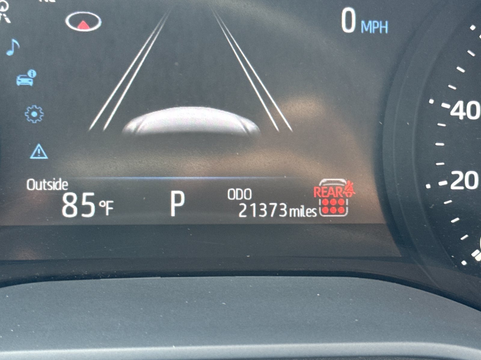 Used 2026 Toyota Sienna XLE FWD image 19