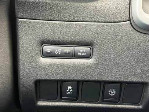 Used 2021 Nissan Murano S AWD/4WD image 16