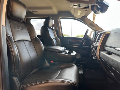 Used 2018 RAM 1500 Laramie image 15