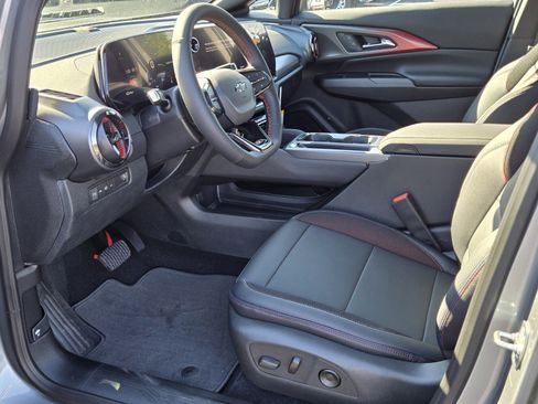 New 2026 Chevrolet Equinox EV RS image 6