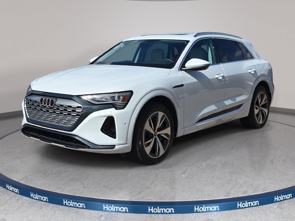 Used 2024 Audi Q8 e-tron Premium Plus AWD/4WD image 1