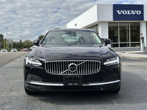 Used 2021 Volvo S90 T8 Inscription image 24