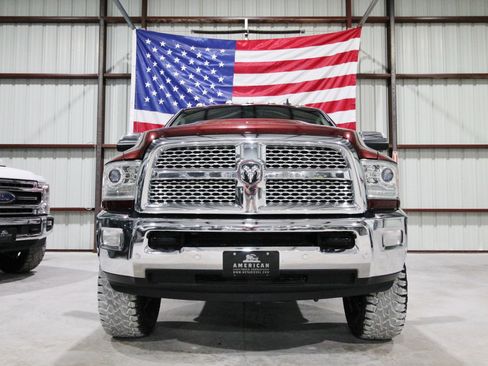 Used 2018 RAM 3500 Laramie image 2