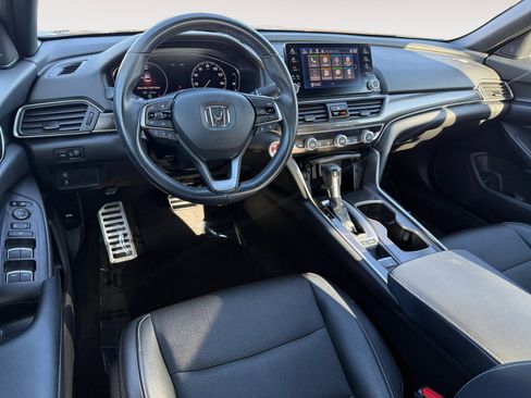Used 2018 Honda Accord Sport image 15