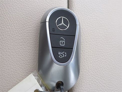 Used 2022 Mercedes-Benz C 300 4MATIC Sedan w/ Exclusive Trim Package image 27