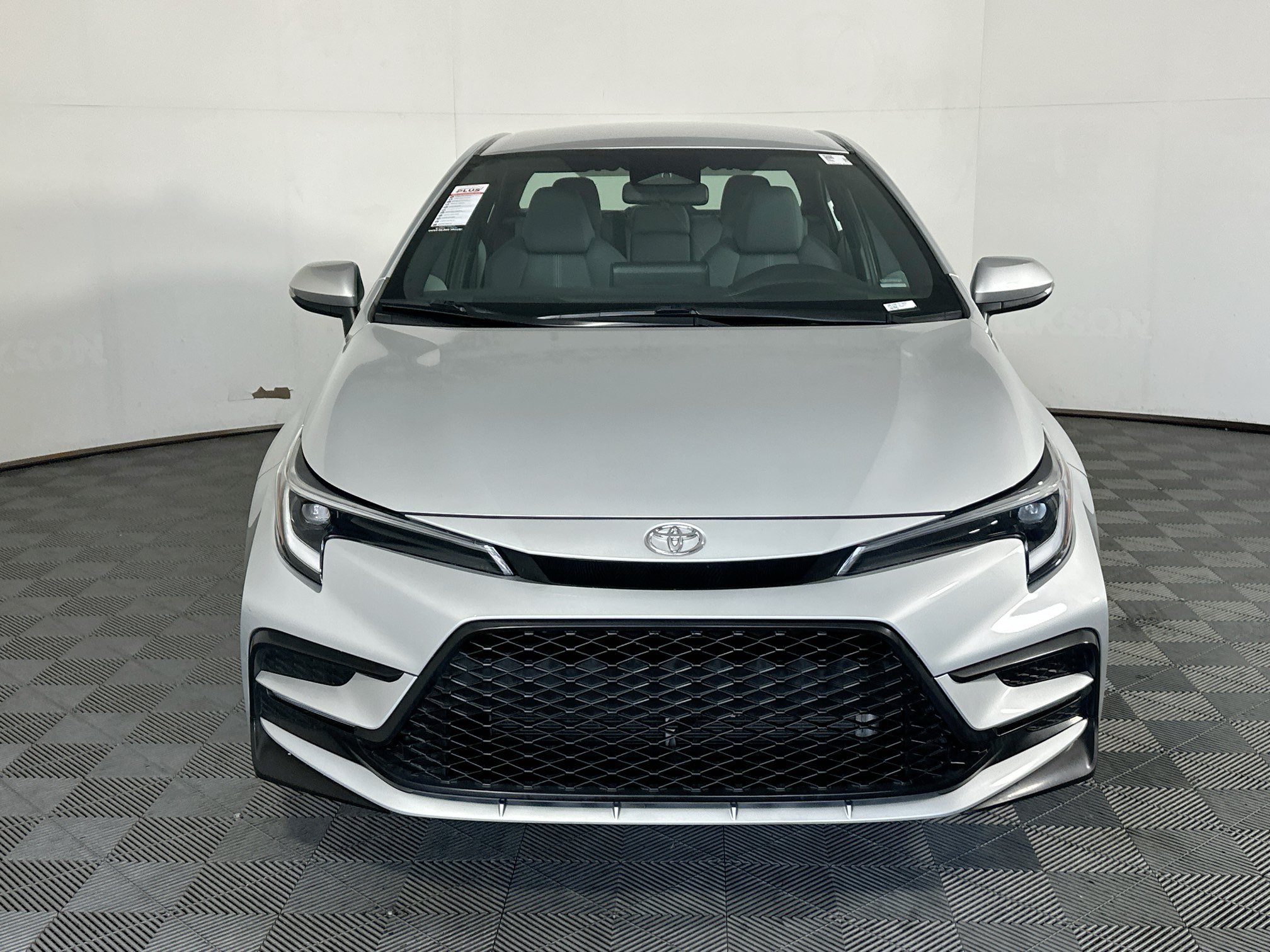 Used 2024 Toyota Corolla SE FWD image 8