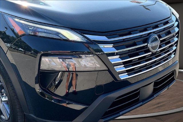 Certified 2026 Nissan Rogue S AWD/4WD image 26
