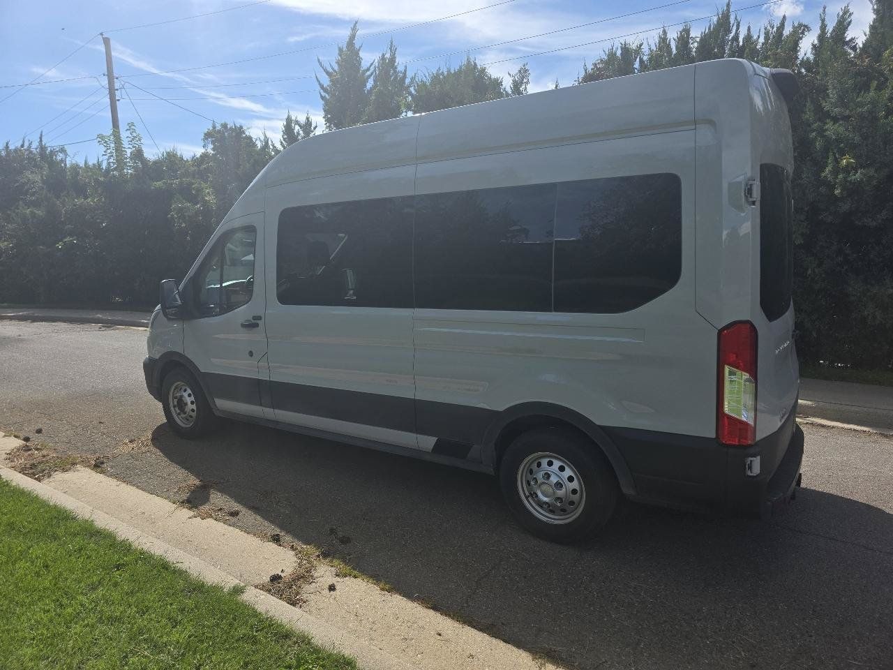 Used 2023 Ford Transit 350 XL AWD/4WD image 3