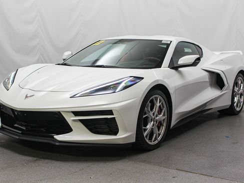 Used 2022 Chevrolet Corvette Stingray Premium Cpe w/ Z51 Performance Package RWD image 5
