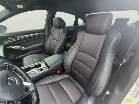 Used 2022 Honda Accord Sport image 3