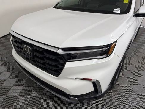 Used 2023 Honda Pilot EX-L image 10