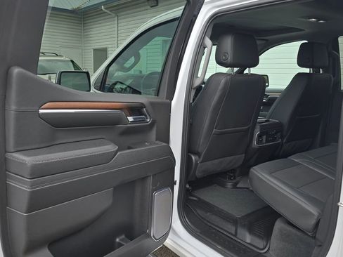 Used 2024 GMC Sierra 1500 Denali w/ Denali Reserve Package AWD/4WD image 53