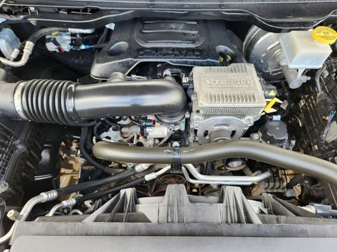 Used 2023 RAM 1500 Laramie AWD/4WD image 43