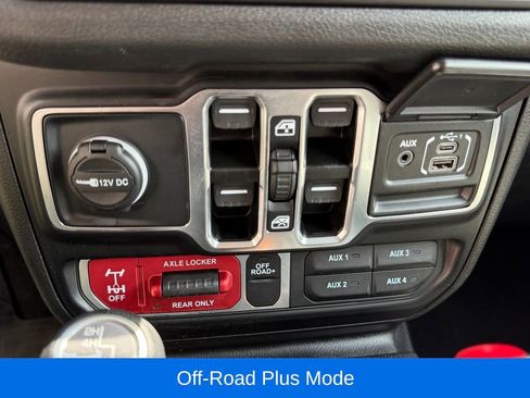 Used 2025 Jeep Gladiator Sport AWD/4WD image 27