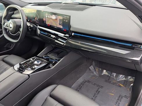 Certified 2026 BMW 530i xDrive image 21