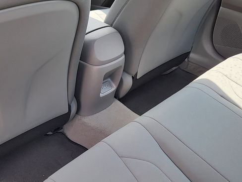 New 2026 Hyundai Elantra Sport FWD image 16