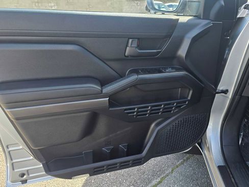 Used 2025 Toyota 4Runner SR5 image 22