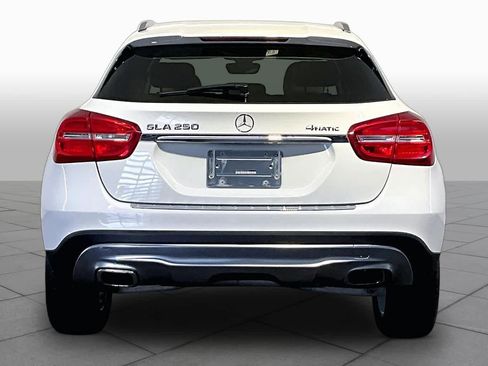 Used 2015 Mercedes-Benz GLA 250 4MATIC image 4