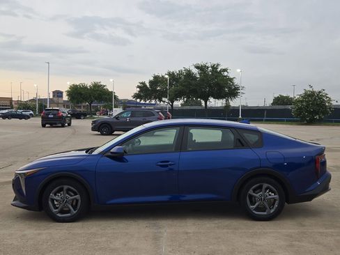 Used 2025 Kia K4 FWD image 7
