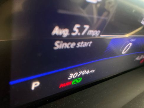 Used 2024 Volkswagen Jetta Sport image 6