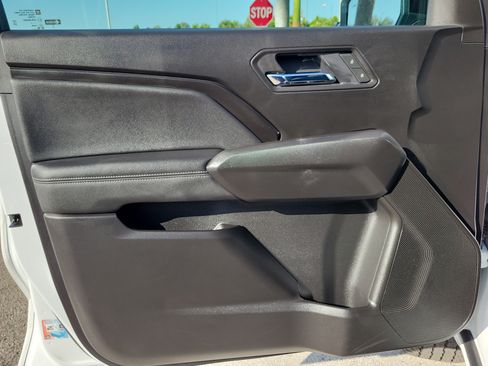 Used 2025 GMC Canyon Elevation w/ Convenience Package AWD/4WD image 24