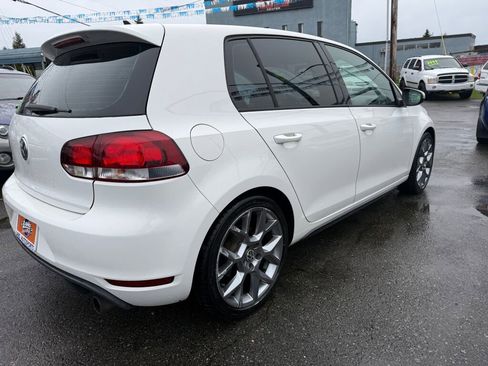 Used 2014 Volkswagen GTI Driver's Edition image 7
