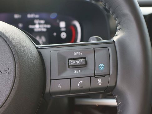Used 2025 Nissan Pathfinder Platinum w/ Cargo Package FWD image 32
