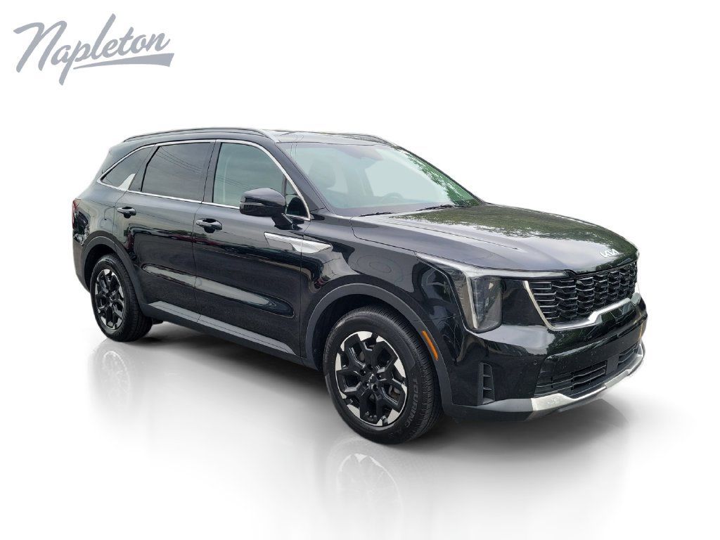 Used 2024 Kia Sorento S FWD image 8